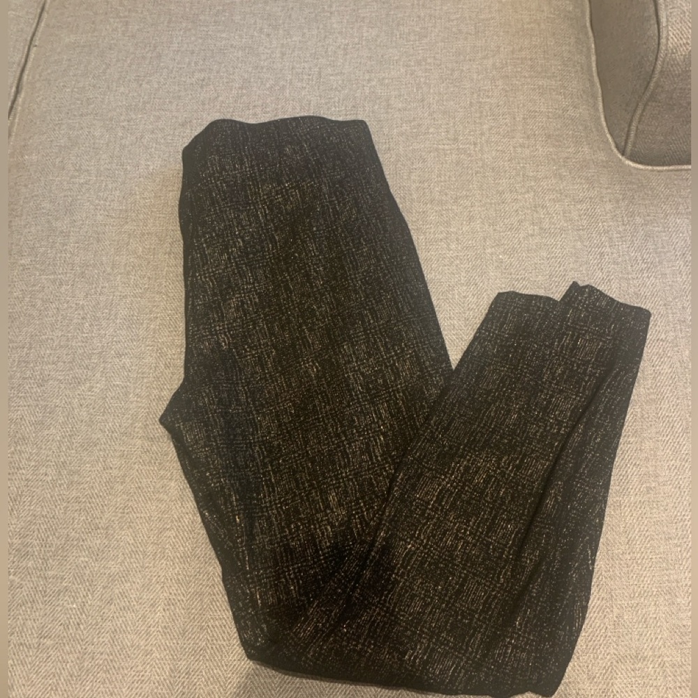 Old Navy Black and Gold Patterned Skinny Pants
